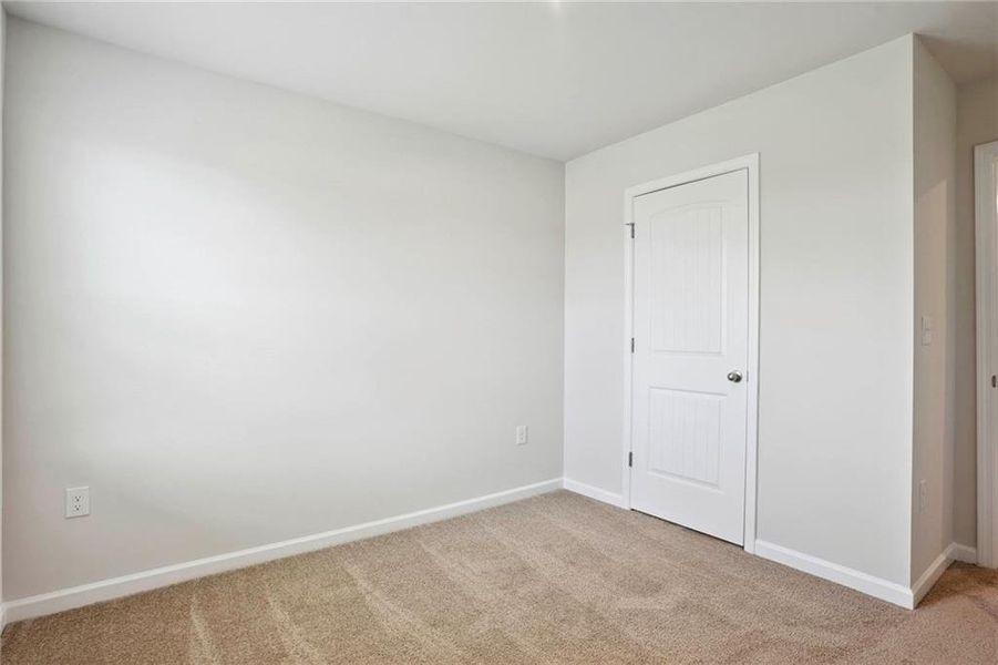 Spacious, unfurnished interior of a new home in The Enclave Townhomes, Hampton (Image 35).