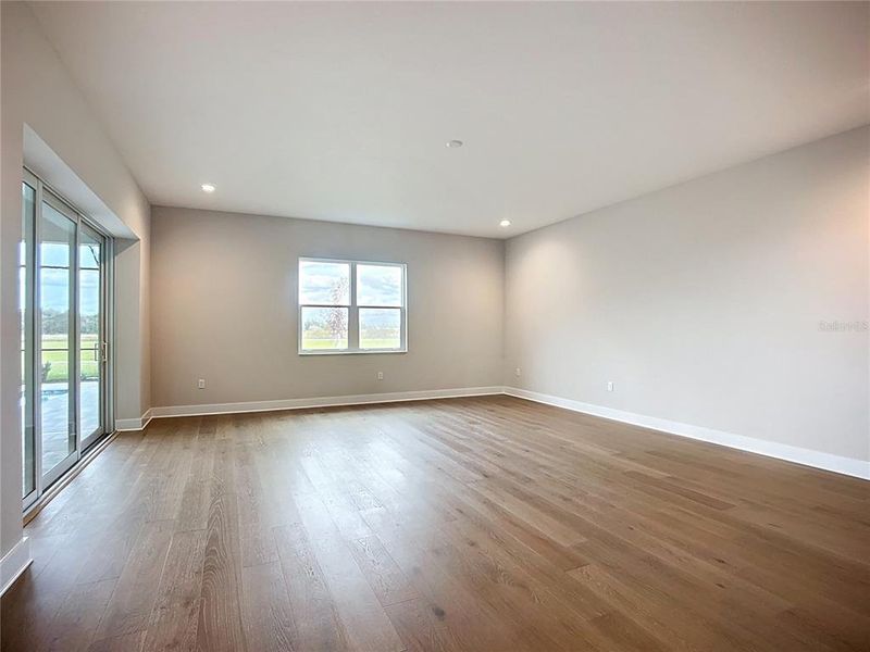 Spacious, unfurnished interior of a new home in Hampton Lakes, Sarasota (Image 41). Spacious, unfurnished interior of a new home in Hampton Lakes, Sarasota (Image 41).