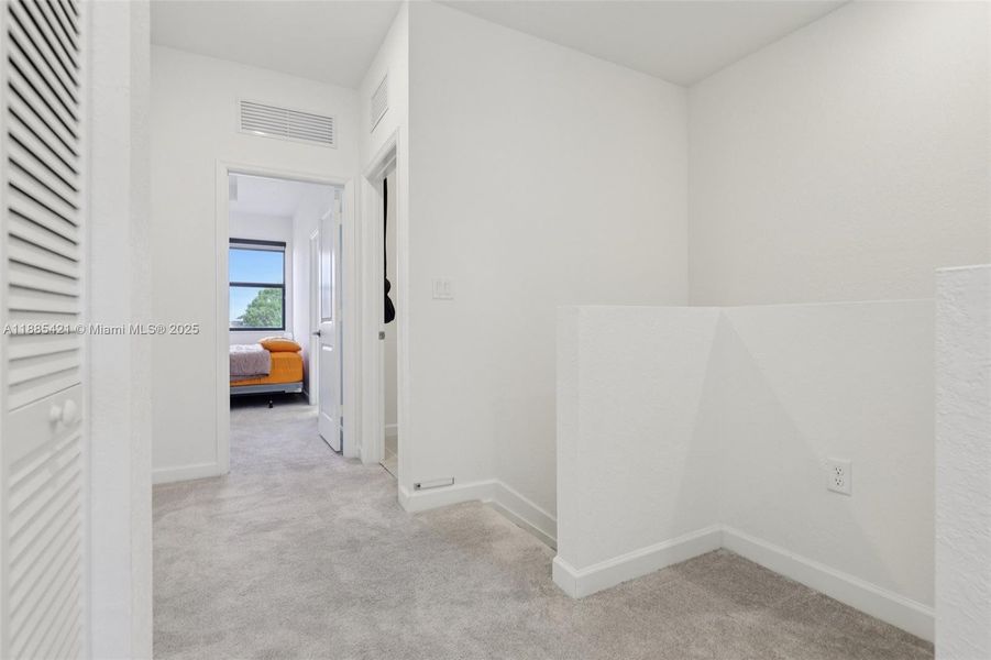 Spacious, unfurnished interior of a new home in , Homestead (Image 24).