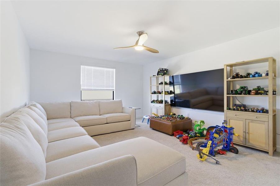 Furnished interior view inside a new home in , Bradenton (Image 35).