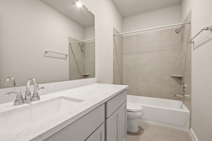 Furnished interior view inside a new home in Westridge Cove, Conroe (Image 11). Furnished interior view inside a new home in Westridge Cove, Conroe (Image 11).