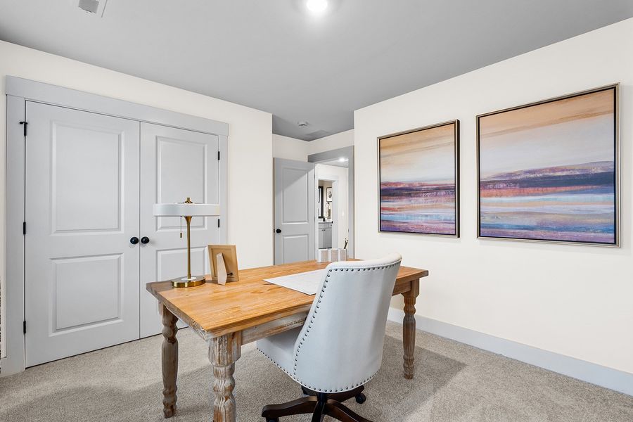 Representative furnished interior of a home built from the Savannah - Vanguard Collection by Mungo Homes in Fieldstone, Lexington (Image 9).