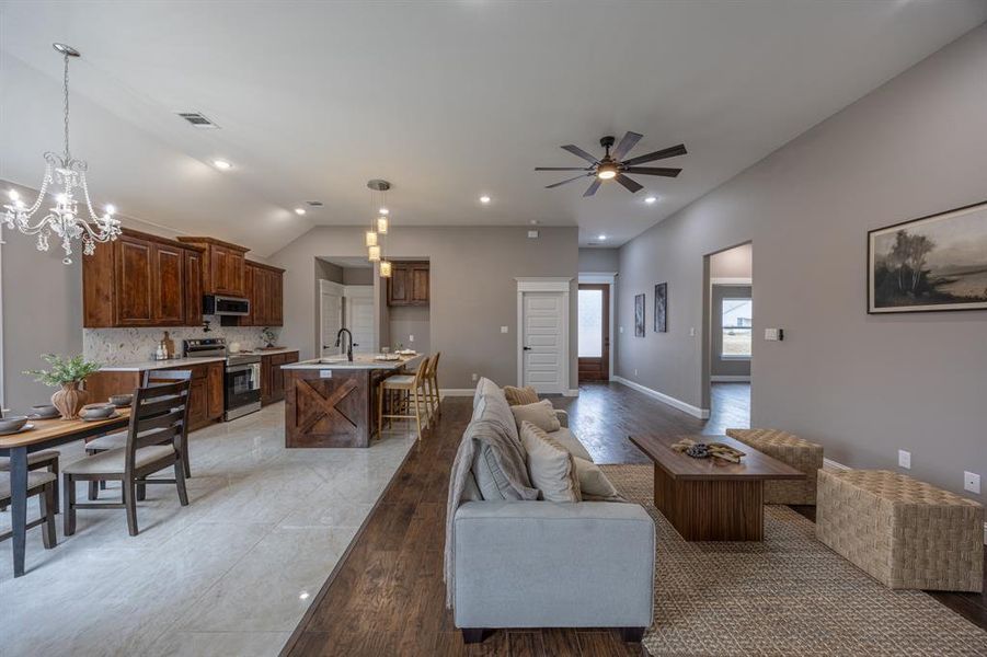 Furnished interior view inside a new home in , Cleburne (Image 12).