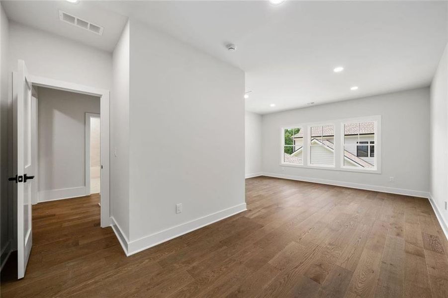Spacious, unfurnished interior of a new home in , Atlanta (Image 100).