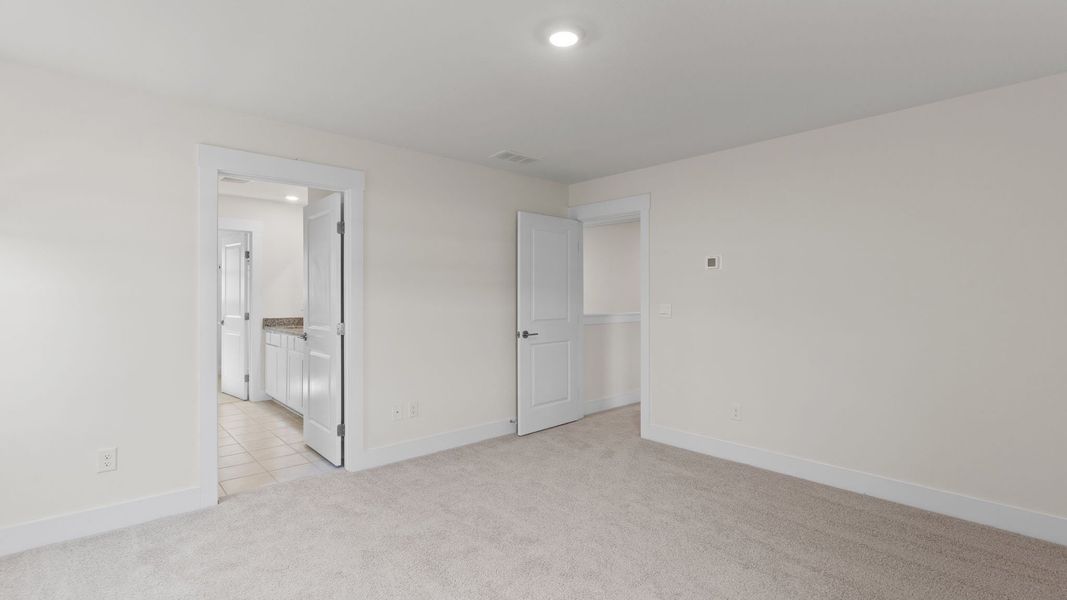 Spacious, unfurnished interior of a new home in Harbor Crest, Ooltewah (Image 17).