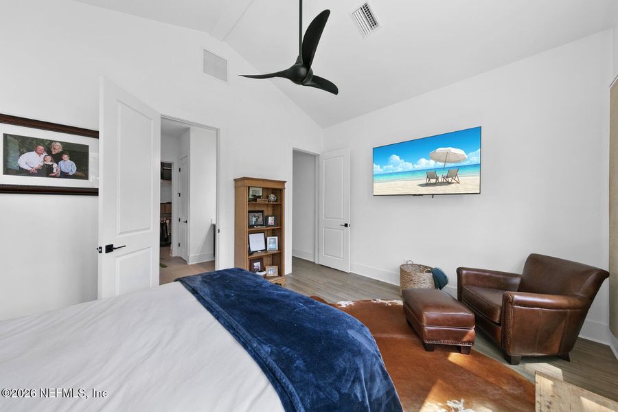 Furnished interior view inside a new home in , Ponte Vedra (Image 10).