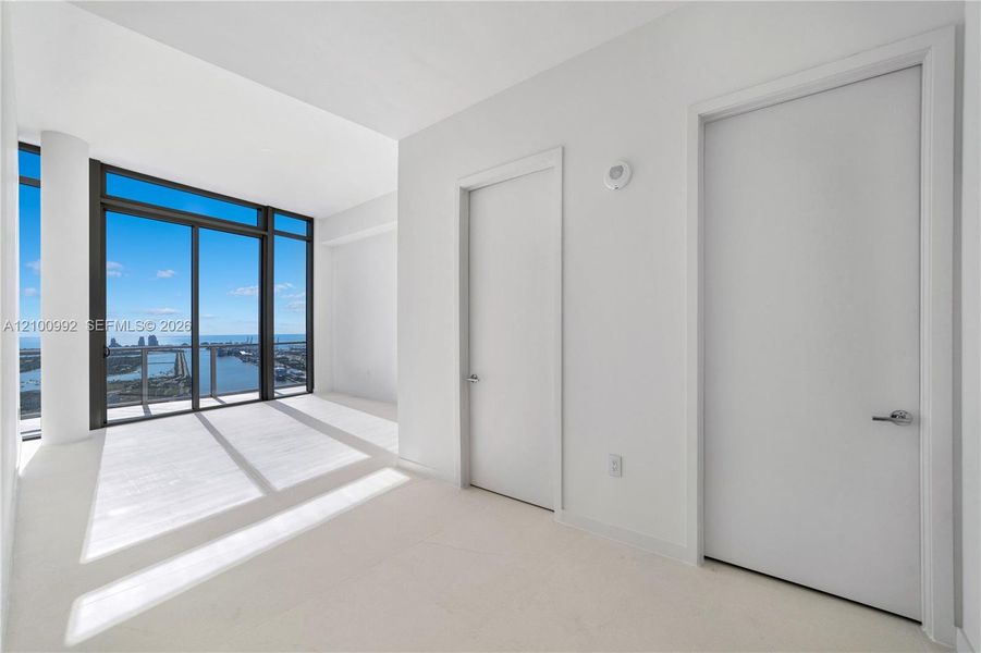 Spacious, unfurnished interior of a new home in , Miami (Image 41).
