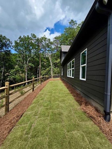 Exterior details and patio area of a home in , Waleska (Image 4).