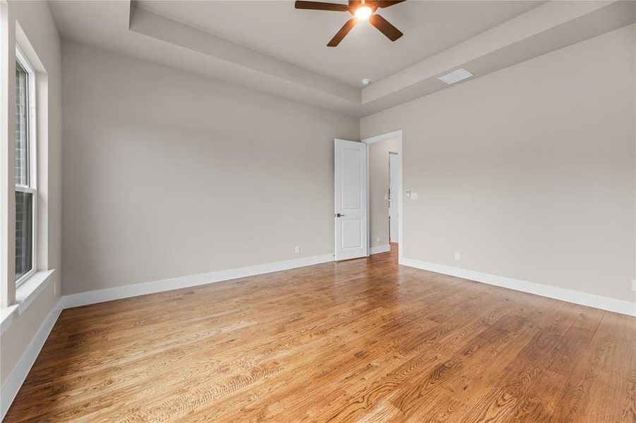 Spacious, unfurnished interior of a new home in King Crossing Estates, Van Alstyne (Image 32).