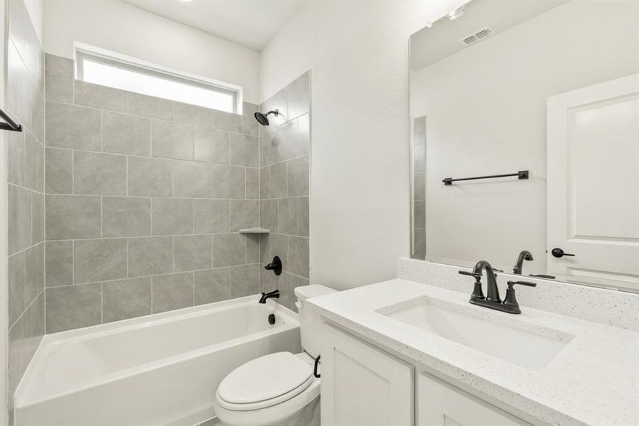 Furnished interior view inside a new home in Homestead at Daniel Farms Phase 2, DeSoto (Image 14). Furnished interior view inside a new home in Homestead at Daniel Farms Phase 2, DeSoto (Image 14).