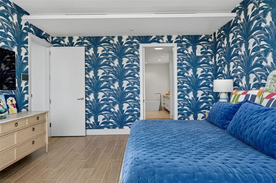 Furnished interior view inside a new home in , Longboat Key (Image 47).