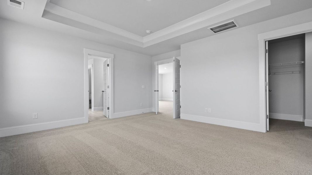 Representative unfurnished interior of a home built from the HARBOR OAK by D.R. Horton in Berkeley Bay, Ridgeville (Image 29). Representative unfurnished interior of a home built from the HARBOR OAK by D.R. Horton in Berkeley Bay, Ridgeville (Image 29).