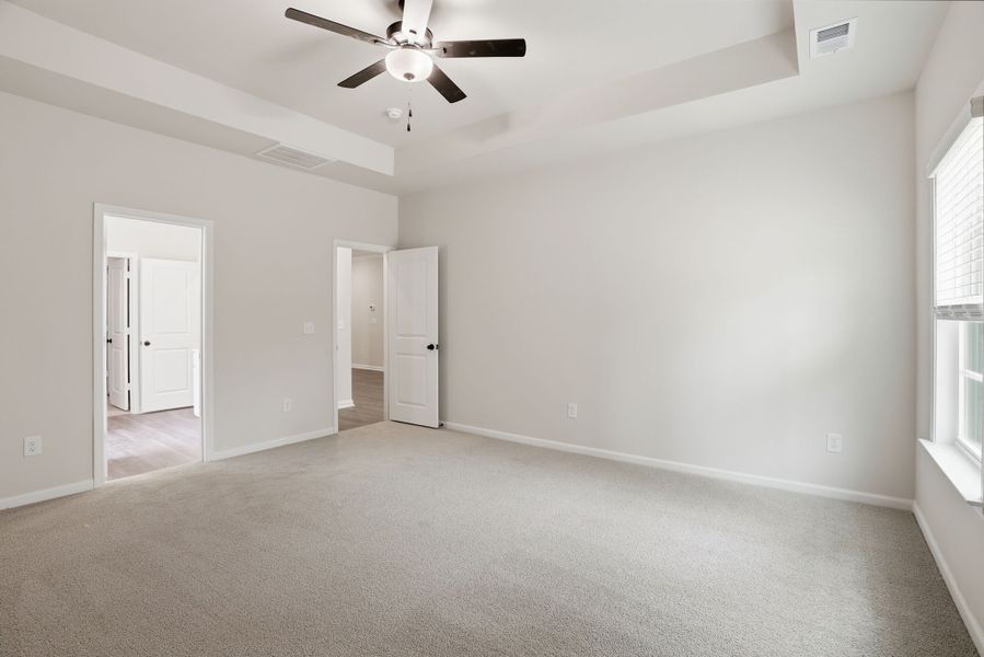 Representative unfurnished interior of a home built from the Magnolia Select M by McGuinn Homes in Broadway Lake, Anderson (Image 27).