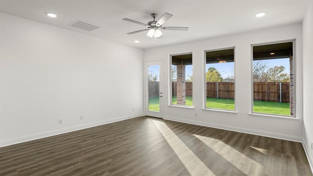 10. 437 Silent Pond - Family 10. 437 Silent Pond - Family