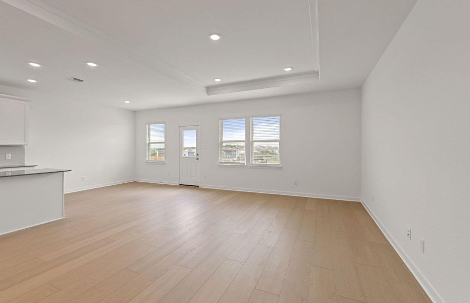 Spacious, unfurnished interior of a new home in Alto, San Marcos (Image 16).