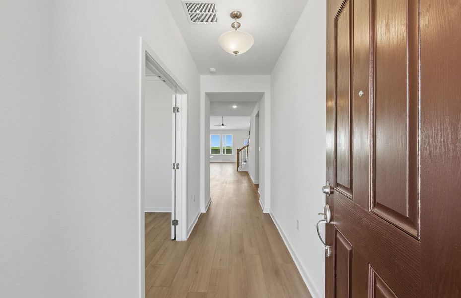 Spacious, unfurnished interior of a new home in Kuempel Farms, Pflugerville (Image 51).
