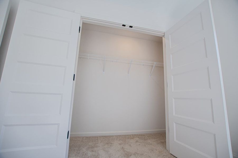 Spacious, unfurnished interior of a new home in The Reserve at Red Oaks, Carrollton (Image 39).