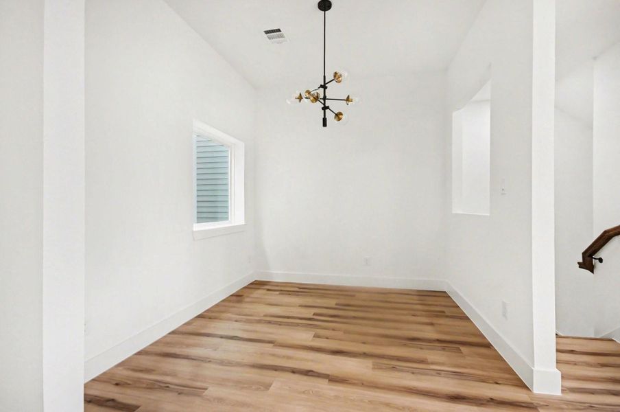 Spacious, unfurnished interior of a new home in , Houston (Image 22).