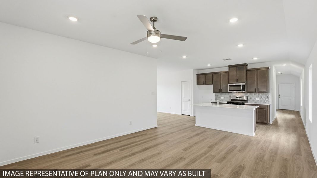 Spacious, unfurnished interior of a new home in Sunterra, Katy (Image 17). Spacious, unfurnished interior of a new home in Sunterra, Katy (Image 17).
