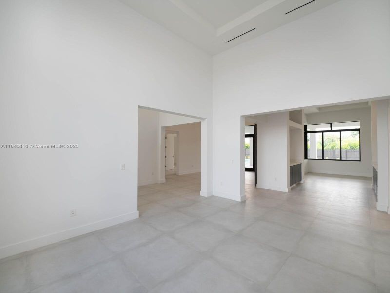 Spacious, unfurnished interior of a new home in , Miami (Image 48).
