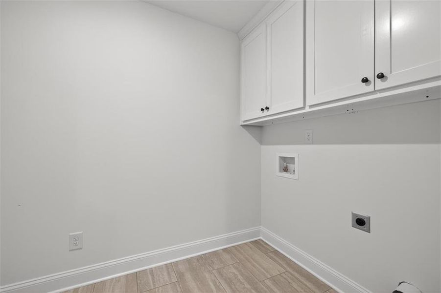 Spacious, unfurnished interior of a new home in , Jefferson (Image 22).