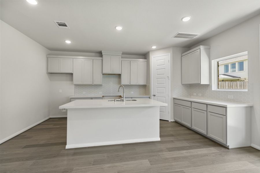 Representative furnished interior of a home built from the Enclave Series - Maui by DRB Homes in Dauer Ranch, New Braunfels (Image 6).