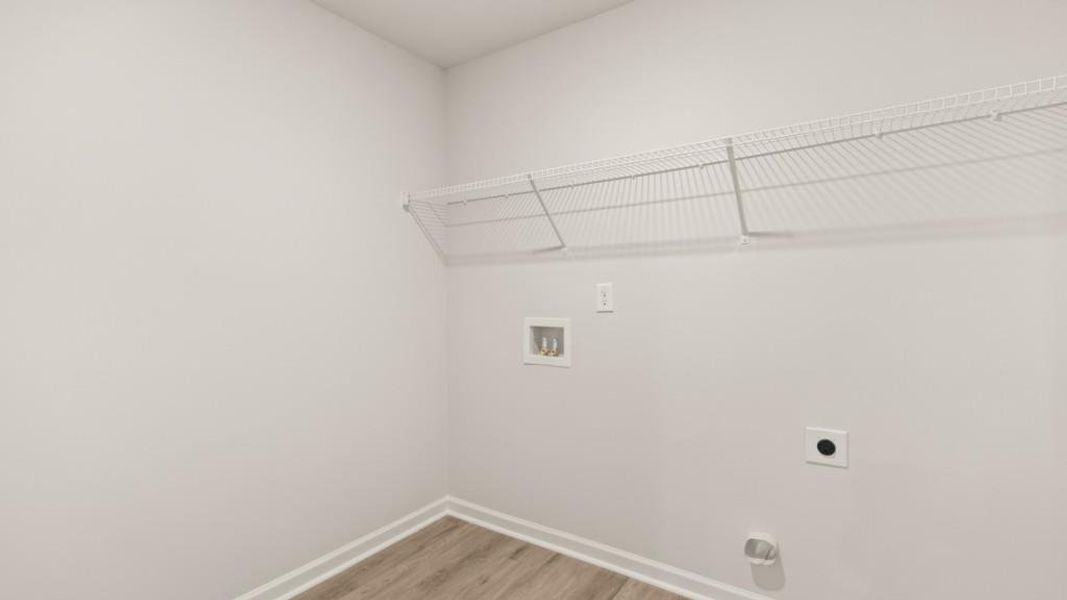 Spacious, unfurnished interior of a new home in Fairway 17 at Mirror Lake, Villa Rica (Image 24).