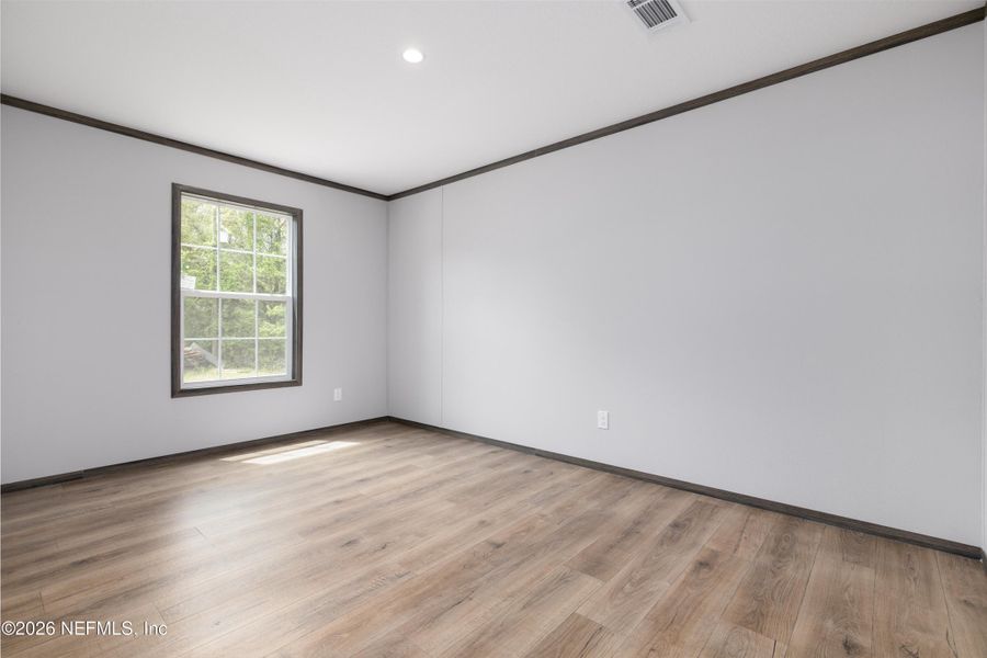 Spacious, unfurnished interior of a new home in , St. Augustine (Image 21).