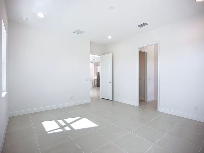 Interior:243 Monet Trail 43