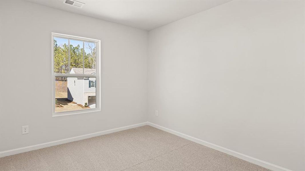 Spacious, unfurnished interior of a new home in Sherwood Manor, College Park (Image 7).