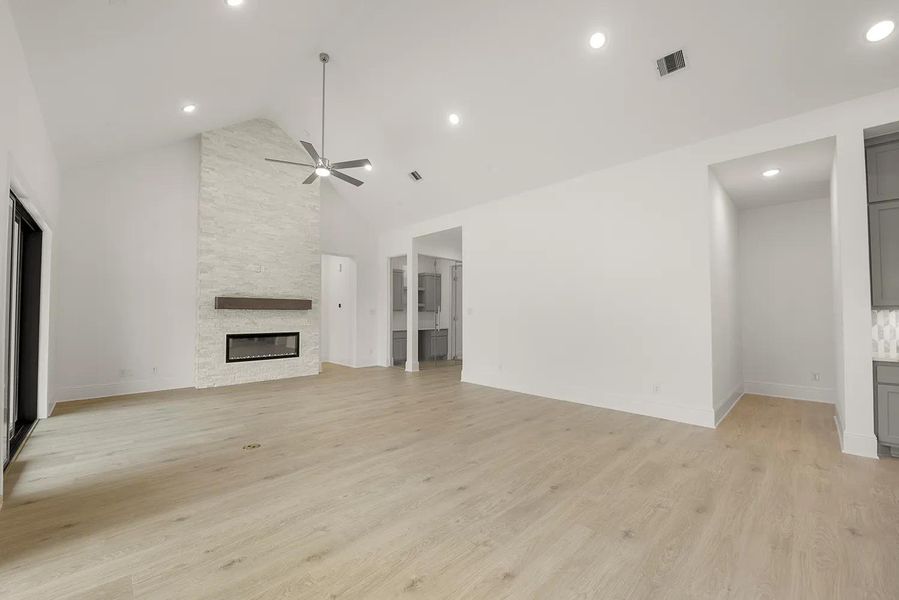 Vista A Family room