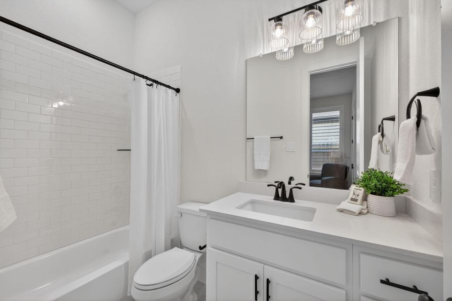 Furnished interior view inside a new home in Cross Creek West, Fulshear (Image 46).