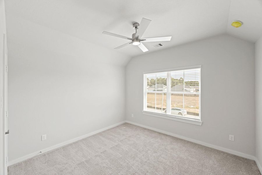 Spacious, unfurnished interior of a new home in Barton Creek Ranch, Conroe (Image 16). Spacious, unfurnished interior of a new home in Barton Creek Ranch, Conroe (Image 16).