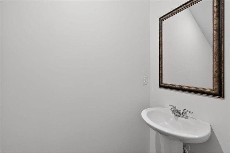 Close-up of interior finishes inside a home in , Union City (Image 20).
