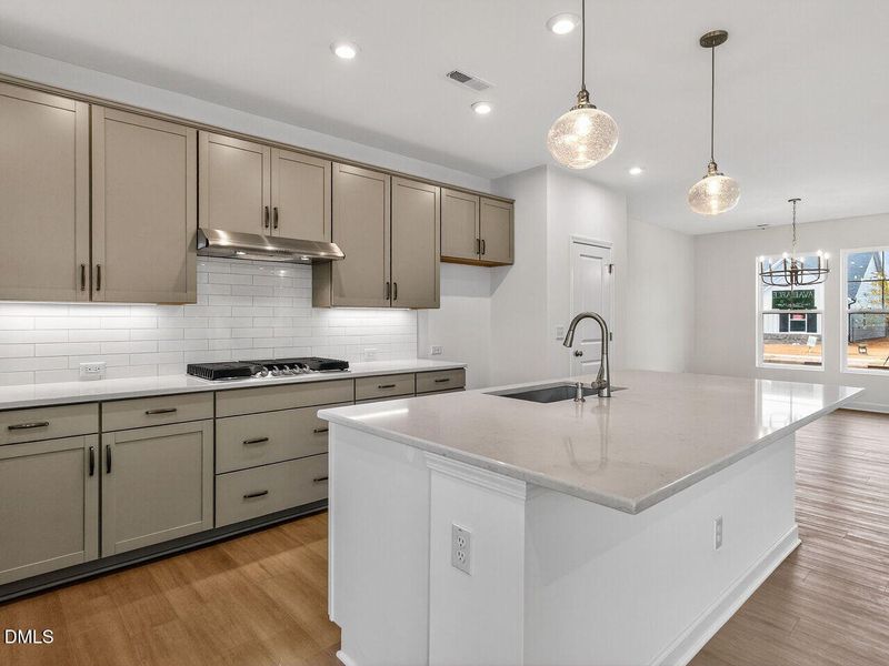 014-1280x960-kitchen