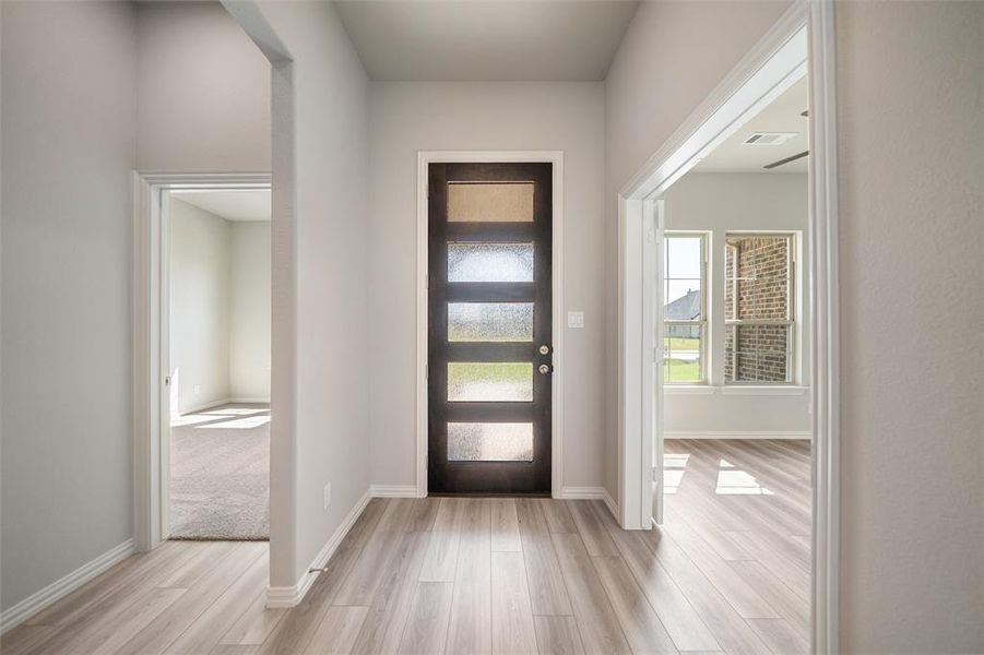 Spacious, unfurnished interior of a new home in Fairview Meadows, New Fairview (Image 28).