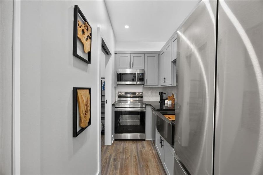 Furnished interior view inside a new home in , Union City (Image 3).