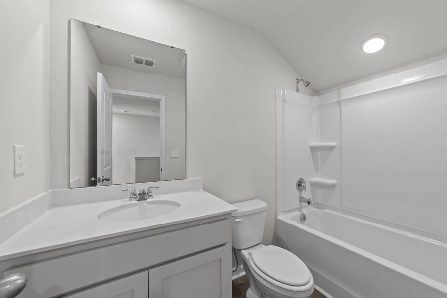 Similar Palmetto floorplan with our Milan Collection. Features and finishes vary.