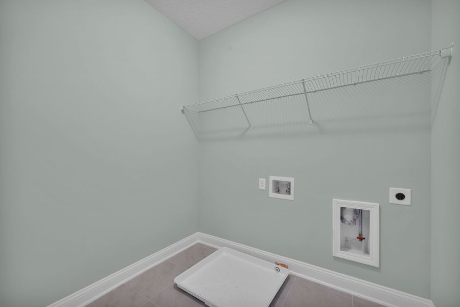 Representative unfurnished interior of a home built from the Crescent by Riverside Homes in Mariposa at EverRange, Jacksonville (Image 45).