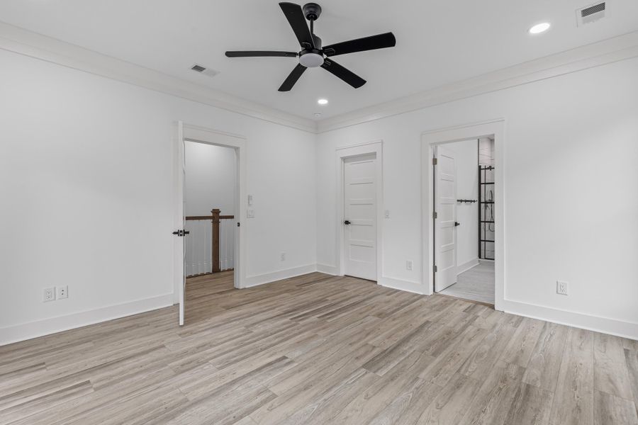 Spacious, unfurnished interior of a new home in , North Charleston (Image 19).
