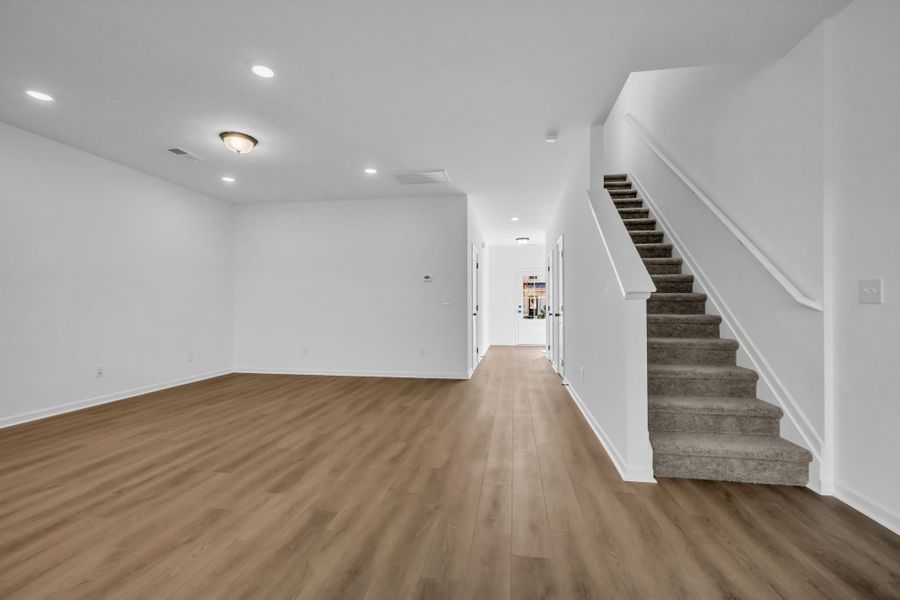 Spacious, unfurnished interior of a new home in Ironhorse, Dickson (Image 34).