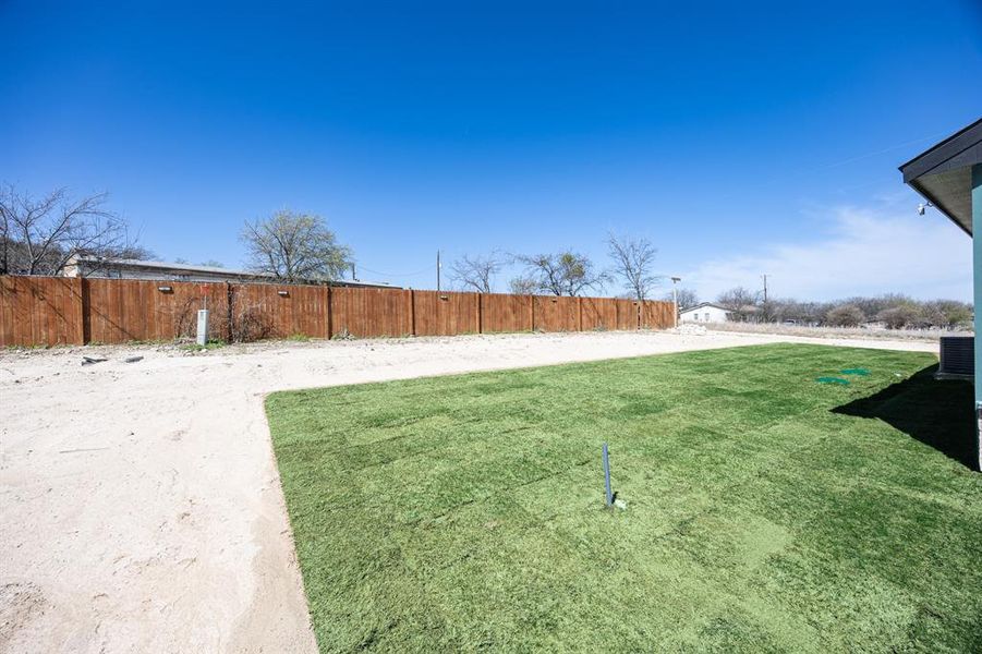 Exterior details and patio area of a home in , Azle (Image 20).