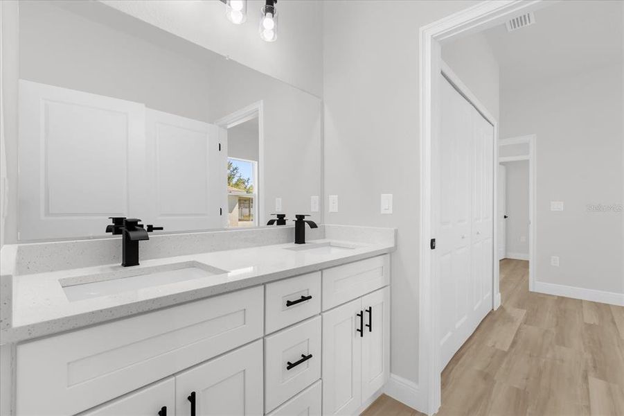 Furnished interior view inside a new home in , Ocala (Image 7).