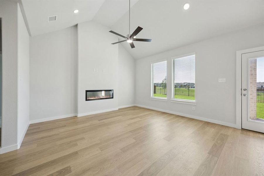 Spacious, unfurnished interior of a new home in Elevon, Lavon (Image 22).