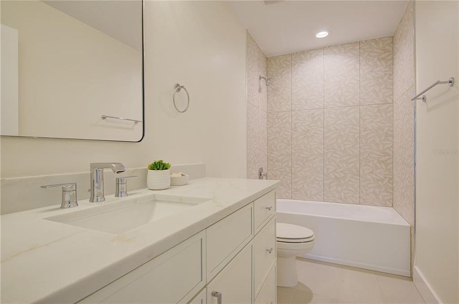 Furnished interior view inside a new home in , Mount Dora (Image 11).