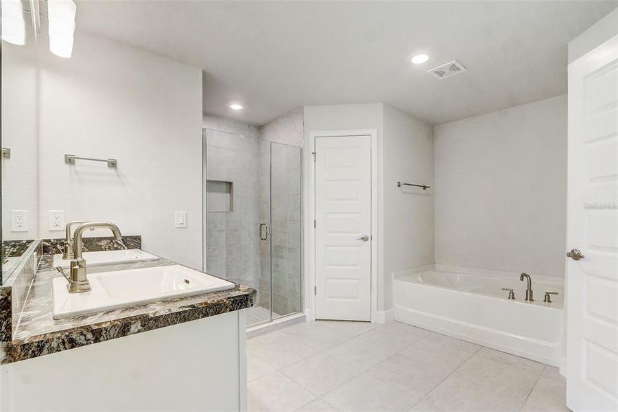 Furnished interior view inside a new home in , Ocala (Image 12).