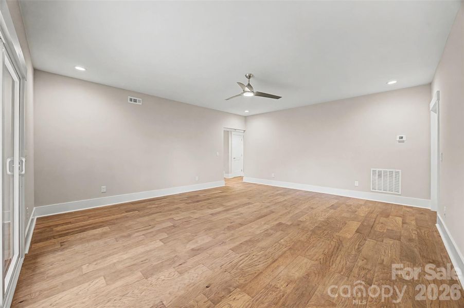 Spacious, unfurnished interior of a new home in , Rock Hill (Image 33).