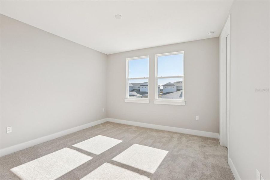 Spacious, unfurnished interior of a new home in Lagoon Residences at Epperson, Wesley Chapel (Image 30).