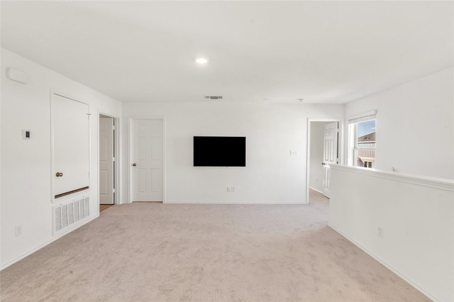 Spacious, unfurnished interior of a new home in , Liberty Hill (Image 21).