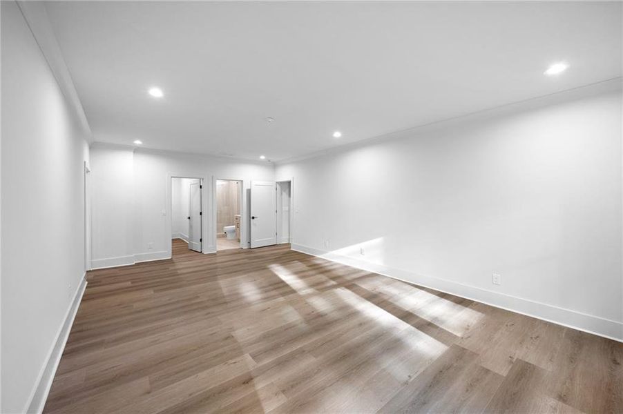 Spacious, unfurnished interior of a new home in , Alpharetta (Image 31). Spacious, unfurnished interior of a new home in , Alpharetta (Image 31).